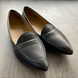 Everlane’s The Modern Point in black, size 10.5